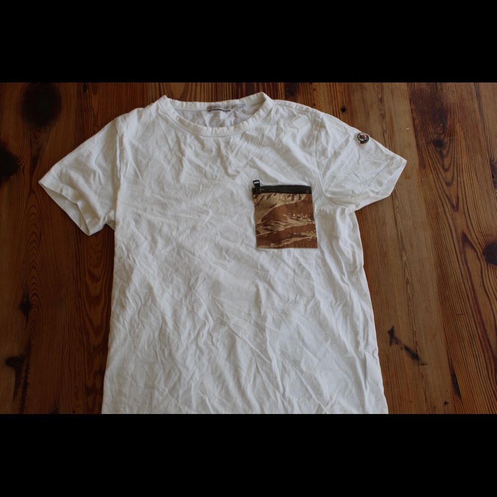 Moncler camo pocket tee